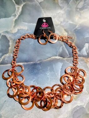 paparazzi Rose Gold Layered Circle Link Necklace & Earring Set